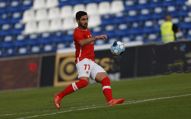 熊猫体育官方网站-窗口期新疆广汇备战葡超，豪取连胜细节曝光，悬念犹存，临场指挥获称赞