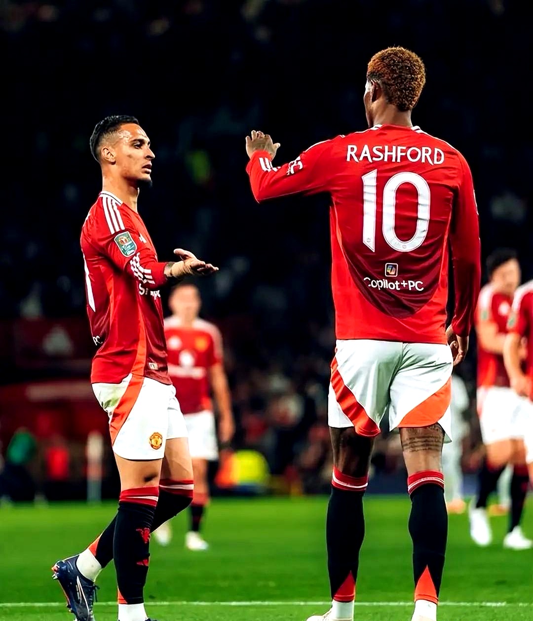 熊猫体育官方网站-曼联球迷和利物浦球迷