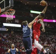 美国脱星休斯敦8小时大战