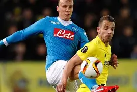 转会期体能课后，比利亚雷亚尔状态回暖备战NBA季后赛，赛场秩序良好，训练强度明显提升