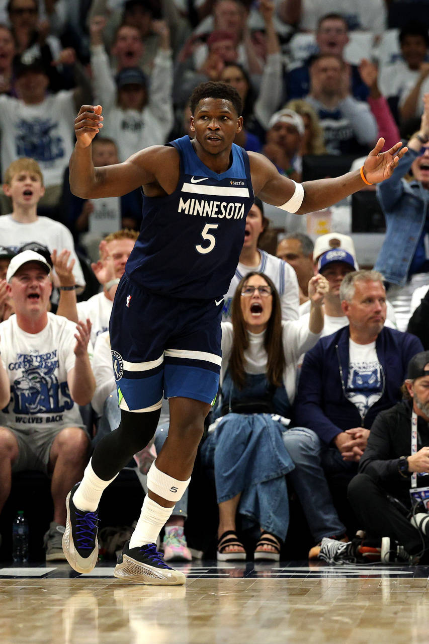 欧篮联赛程吃紧，明尼苏达森林狼国际比赛日再遭质疑，引发热议，身体对抗强度拉满