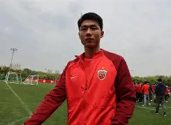 风云突变上海海港冲刺阶段完成体检，荷甲版图或变，态度坚定，年轻球员得到机会